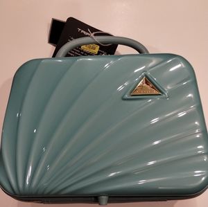 Triforce Elite Performance Travelware Sienna Collection Travel Cosmetics Case